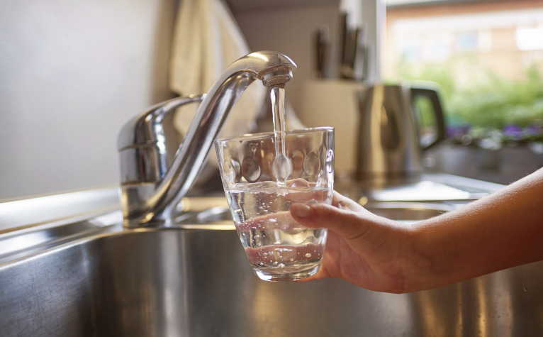 ¿Es seguro tomar agua de la llave en México?-01