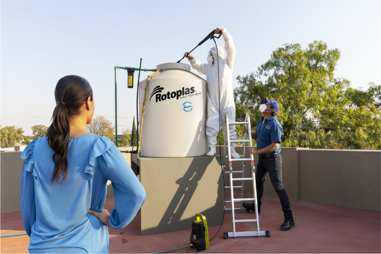 Instalación de Tinacos en Edificios Altos: Retos y Soluciones - Rotoplas